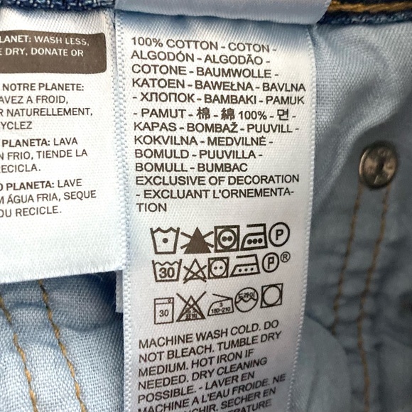 LEVI'S 501 Premium Denim Shorts Classic Blue Wash - Picture 8 of 9